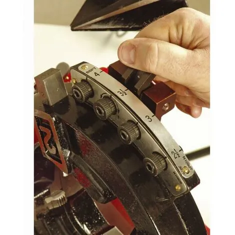 Machine à Fileter 4 Pouces VIRAX - 162140 2 Machine à Fileter 4 Pouces VIRAX - 162140 – Image 2